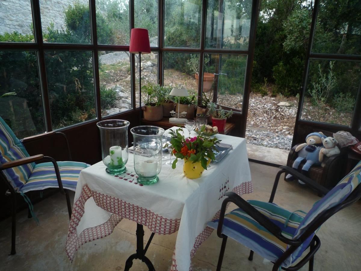Bed and Breakfast Le Petit Mas Vogue Exterior foto