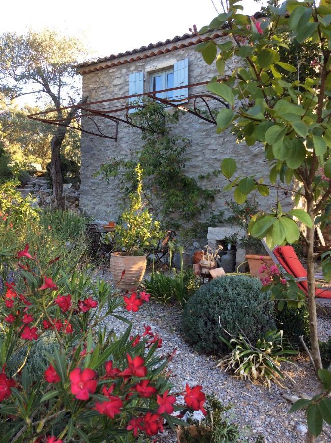Bed and Breakfast Le Petit Mas Vogue Exterior foto