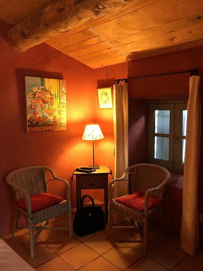 Bed and Breakfast Le Petit Mas Vogue Exterior foto